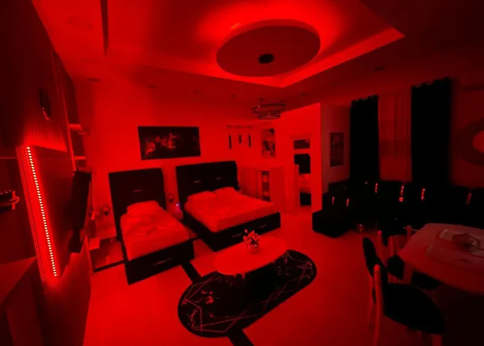 Esto's Near Tirana Airport 1 - Self Checkin -netflix - Free Parking Apartament